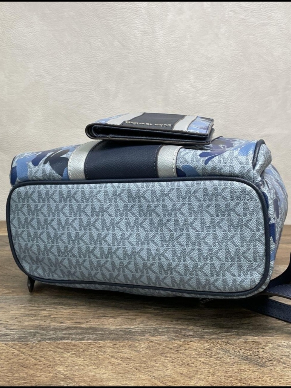 Michael Kors Navy and Light Blue Floral Logo Backpack with Matching Wallet - Picture 5 of 6